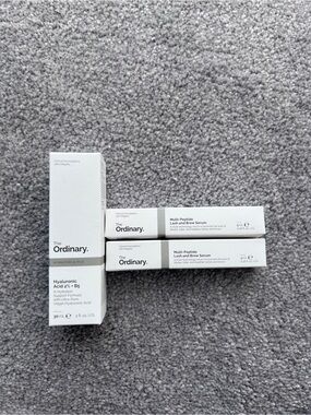The Ordinary Hyaluronic Acid B5 and Multi-Peptide Lash and Brow Serum Bundle